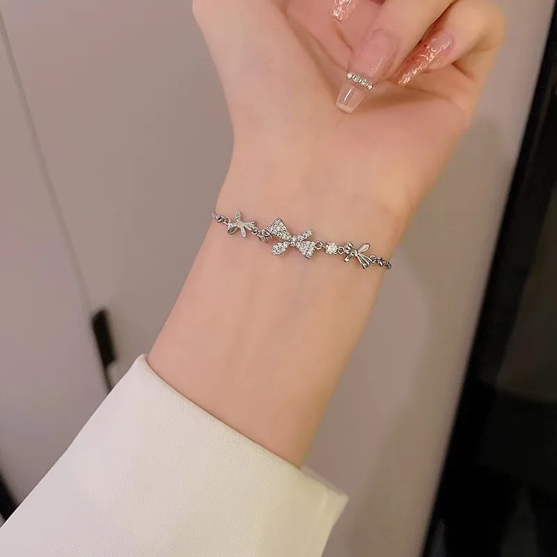 Armband Aus Zinklegierung, Funkelndes Zirkon-Blumenarmband, Handgefertigtes Armband Aus Legierung Für Den Täglichen Gebrauch, Modeaccessoire, Party Armband Aus Zinklegierung, Funkelndes Zirkon-Blumenarmband, Handgefertigtes Armband Aus Legierung Für Den Täglichen Gebrauch, Modeaccessoire, Party - Image 19