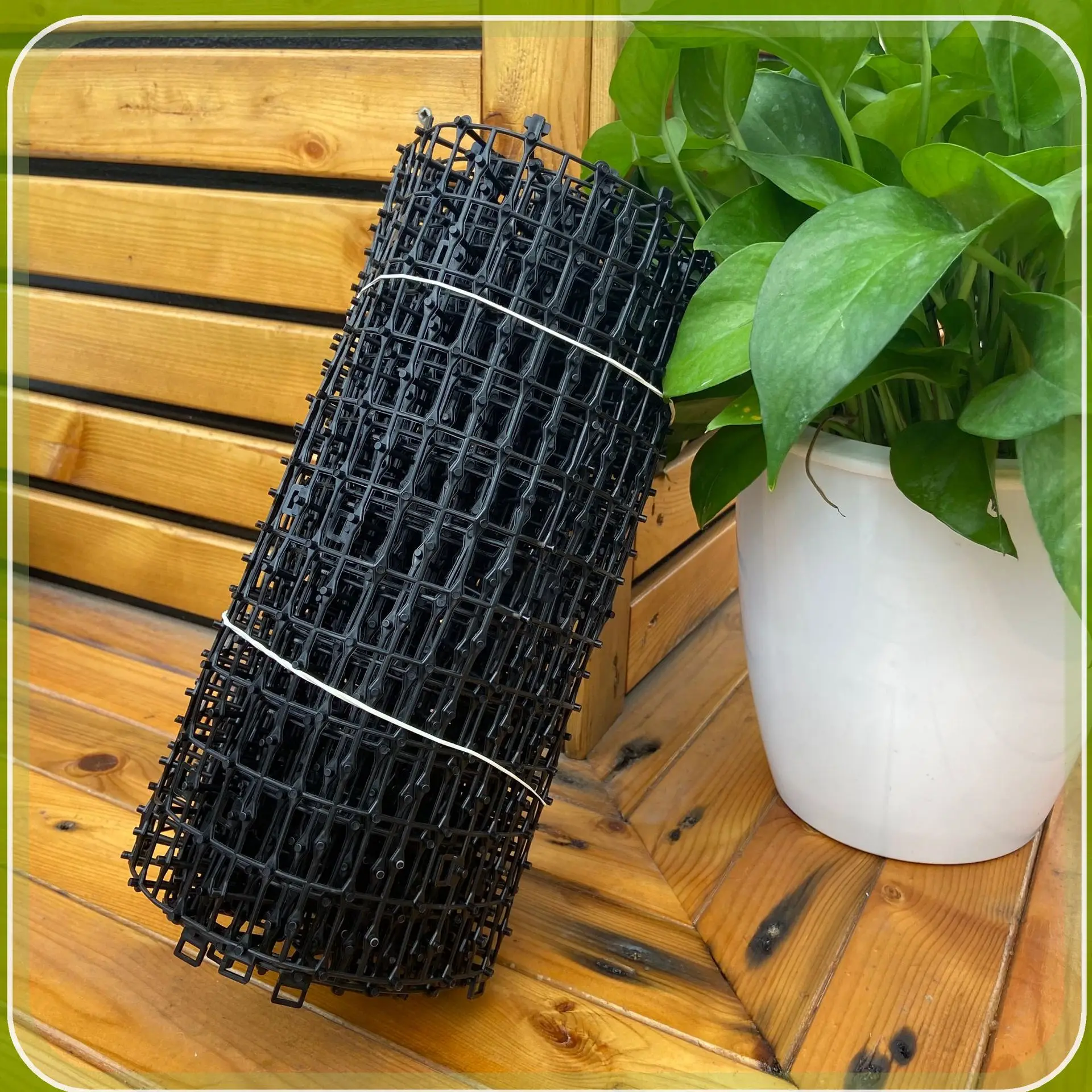 Tierabwehrmatte Mit Kunststoffspitzen Für Garten Und Haushalt Tierabwehrmatte Mit Kunststoffspitzen Für Garten Und Haushalt - Image 3