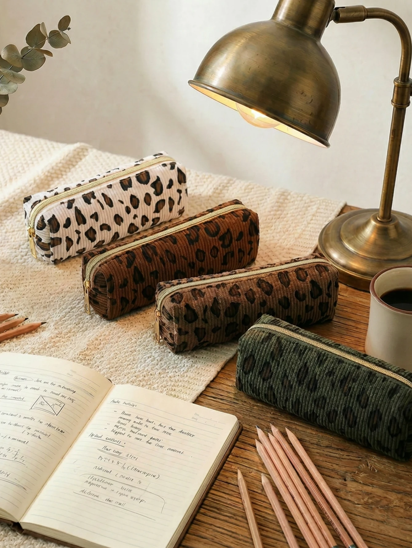 1 Stück Federmäppchen Aus Cord Mit Leopardenmuster, Nylon-Reißverschluss, Schreibwaren-Organizer, Make-Up-Reisetasche, Geschenk Für Teenager-Mädchen Zum Schulanfang 1 Stück Federmäppchen Aus Cord Mit Leopardenmuster, Nylon-Reißverschluss, Schreibwaren-Organizer, Make-Up-Reisetasche, Geschenk Für Teenager-Mädchen Zum Schulanfang - Image 2