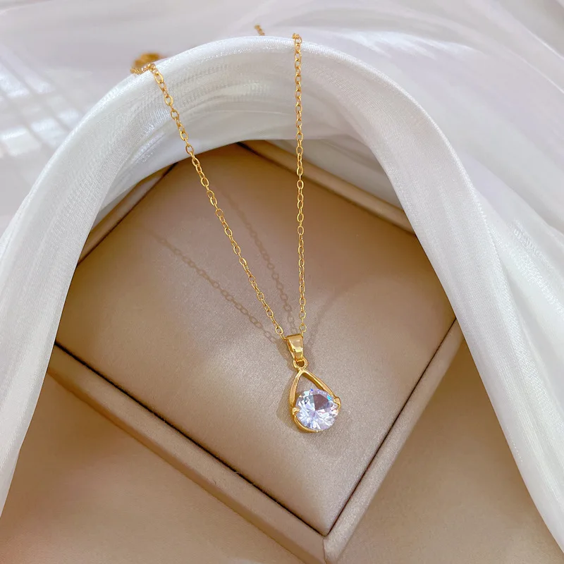 18K Vergoldete Wassertropfen-Zirkon-Anhänger-Halskette Für Frauen Titan-Stahl Schlüsselbein-Kette Mädchen Luxus-Schmuck Geschenk 18K Vergoldete Wassertropfen-Zirkon-Anhänger-Halskette Für Frauen Titan-Stahl Schlüsselbein-Kette Mädchen Luxus-Schmuck Geschenk - Image 6