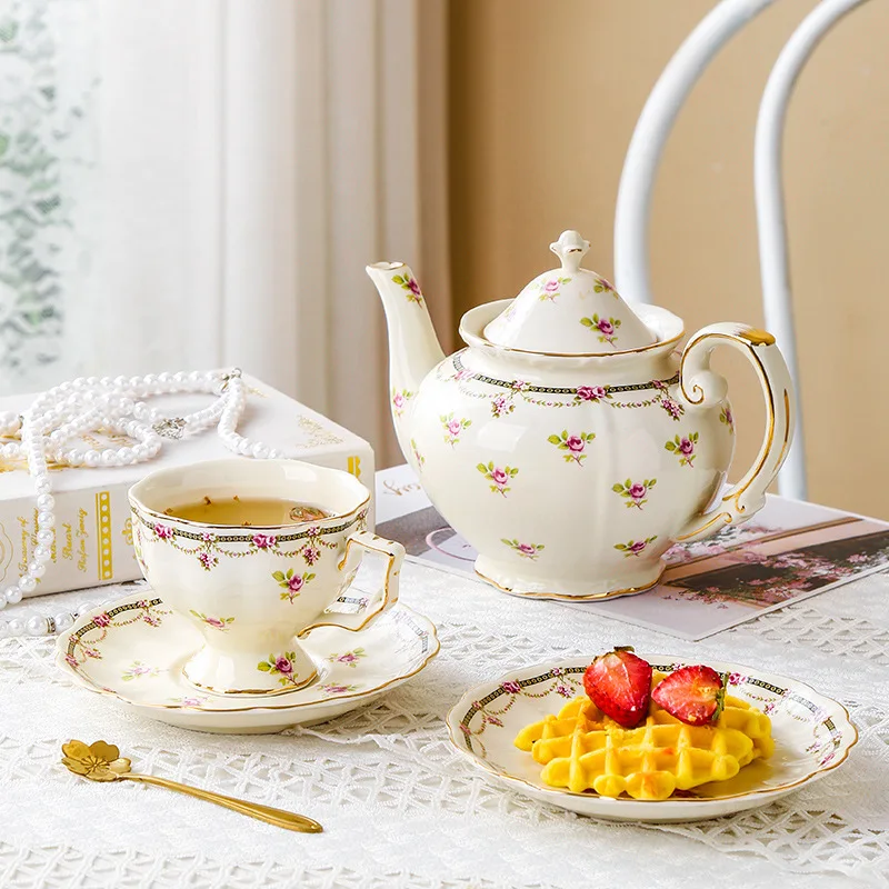 Französisches Vintage-Keramik-Teeservice, Teekanne &Amp; Tassen Mit Untertassen In Goldverzierung, Königliches Nachmittagstee-Set, Kaffeeservice, Elegantes Geschenk Französisches Vintage-Keramik-Teeservice, Teekanne &Amp; Tassen Mit Untertassen In Goldverzierung, Königliches Nachmittagstee-Set, Kaffeeservice, Elegantes Geschenk