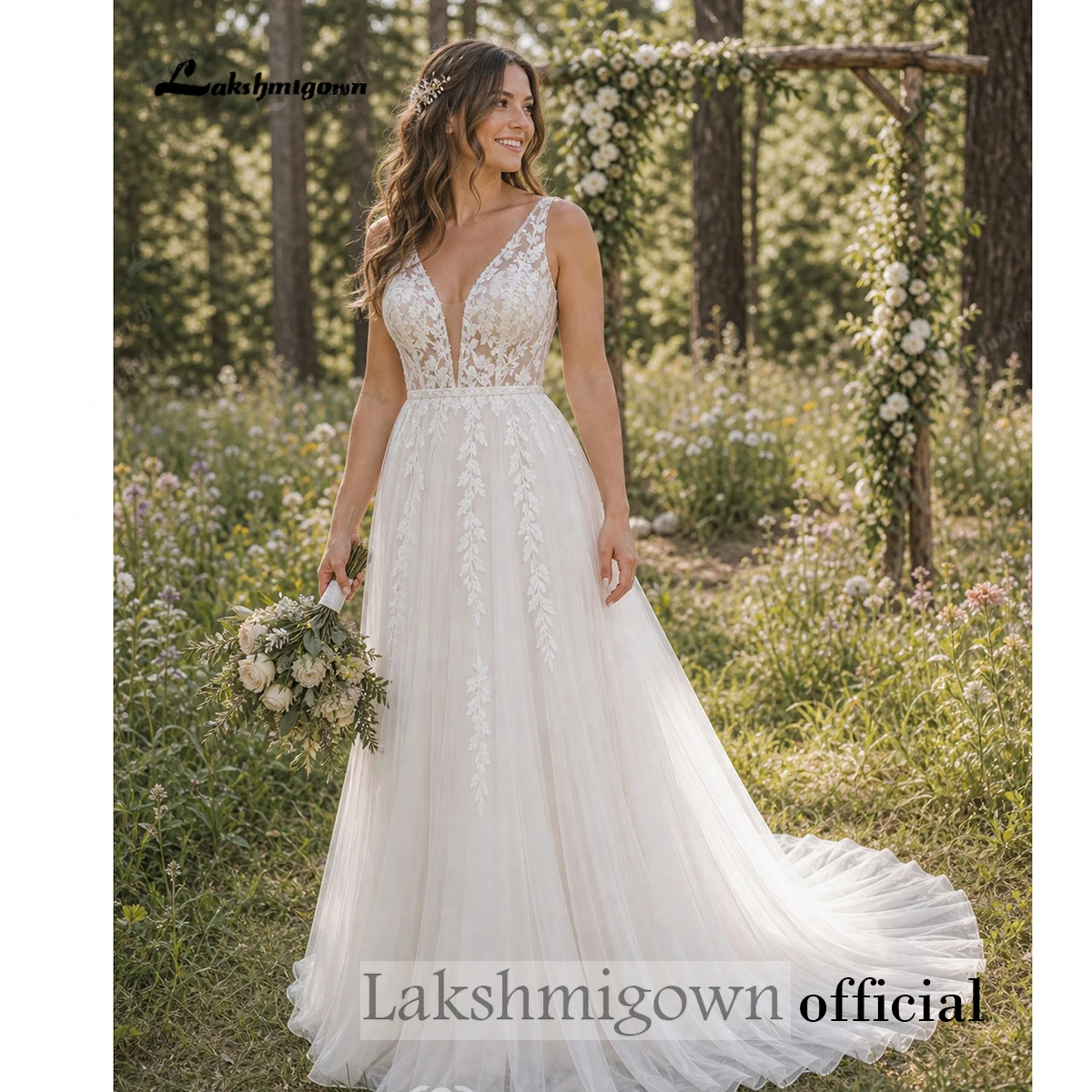Lakshmigown Sexy Boho Country Tulle Illusion Wedding Dress Deep V‑Neck Sleeveless Lace Appliques Tulle Bridal Gown Customized Lakshmigown Sexy Boho Country Tulle Illusion Wedding Dress Deep V‑Neck Sleeveless Lace Appliques Tulle Bridal Gown Customized – Bild 4