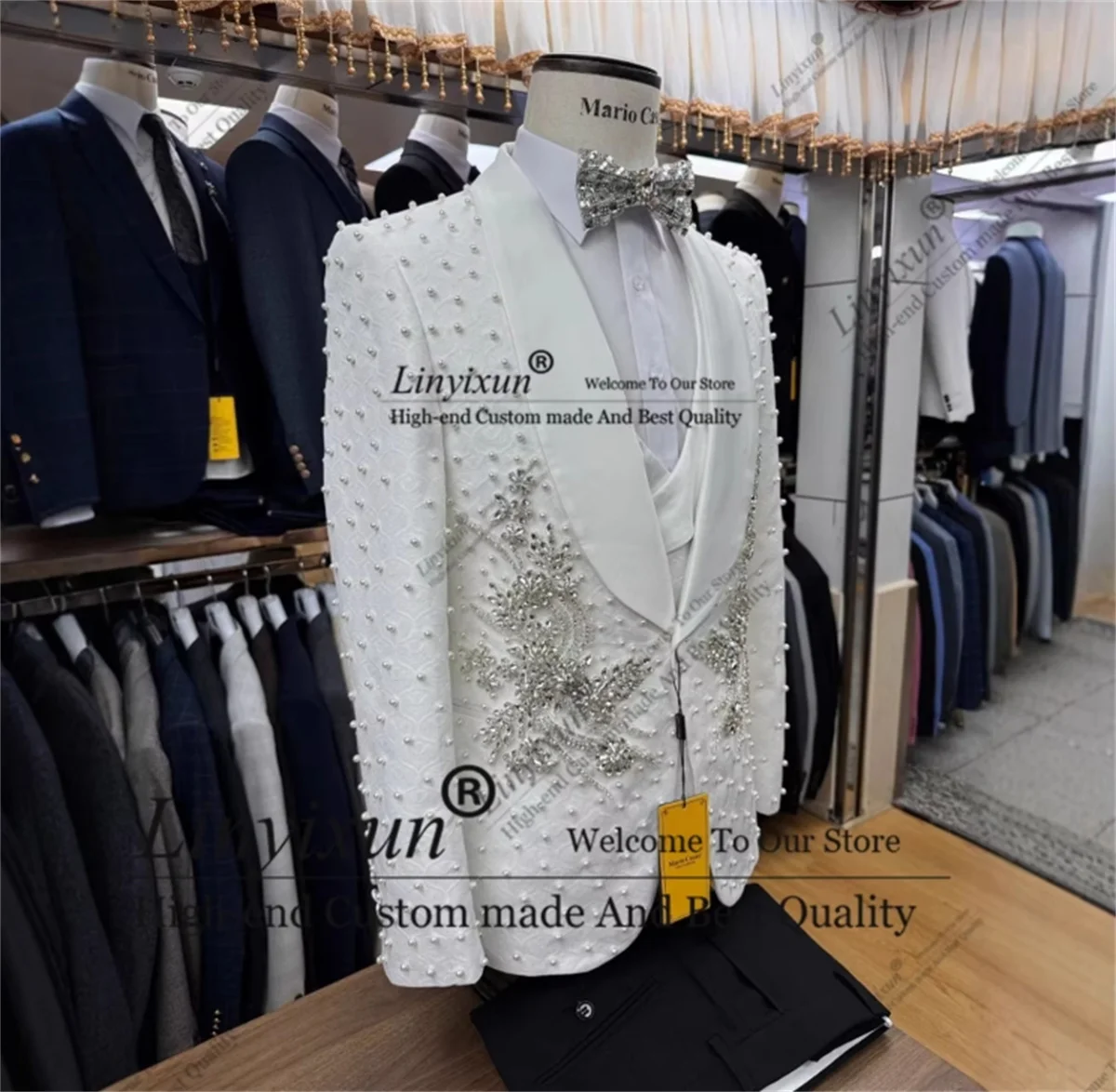 Sparkly Beaded Men Suits 3 Pieces Luxury Jewelry Bridegroom Groom Tuxedos Male Bespoke Prom Blazer Slim Fit Trajes Para Hombre Sparkly Beaded Men Suits 3 Pieces Luxury Jewelry Bridegroom Groom Tuxedos Male Bespoke Prom Blazer Slim Fit Trajes Para Hombre