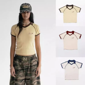Kontrast-Kurzarm-T-Shirt mit MARIA-Kragen für Damen, Polokragen im sportlichen Stil, amerikanisches Retro-Top, Damen-Sommer