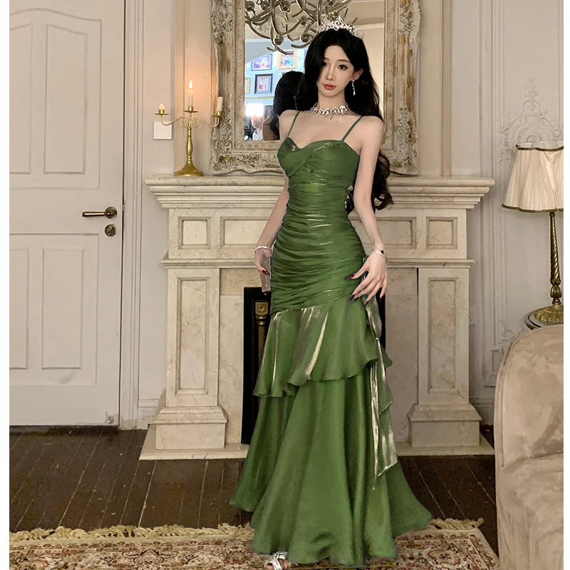 Langes Abendkleid Mit Spaghettiträgern Und Rüschen, Ärmellos Langes Abendkleid Mit Spaghettiträgern Und Rüschen, Ärmellos – Bild 2