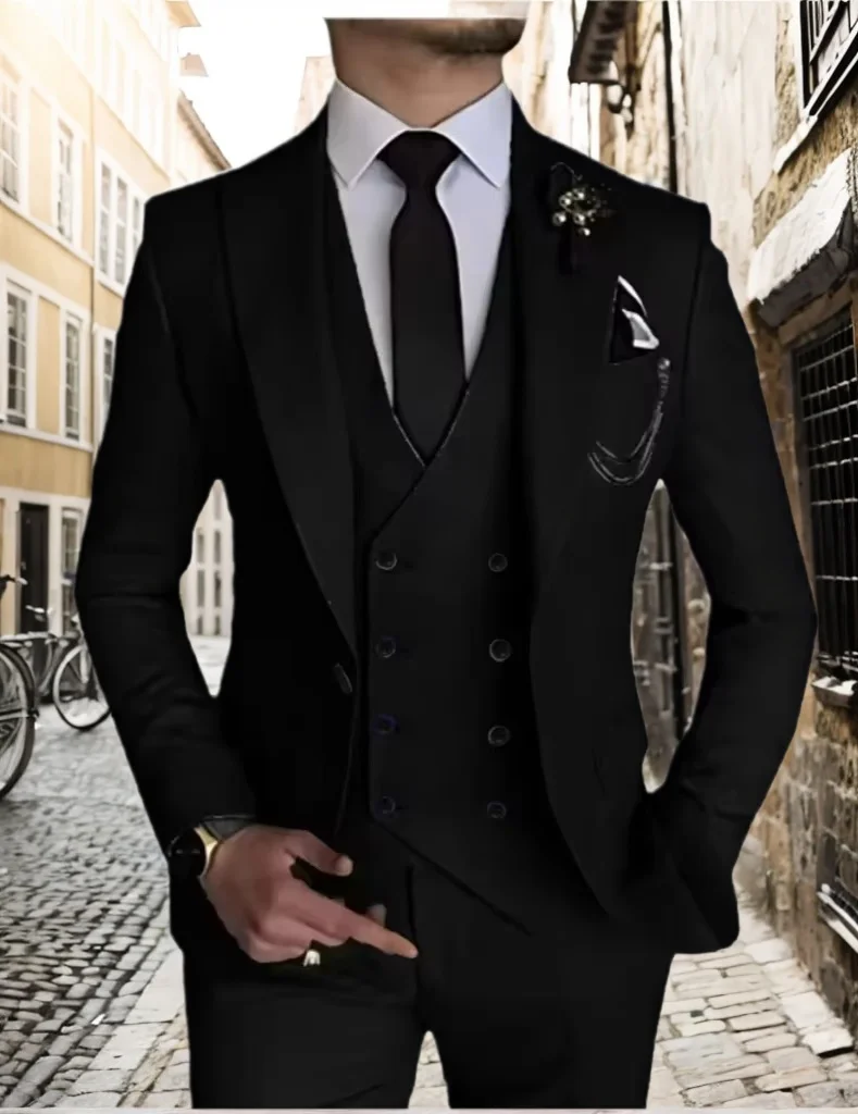 Herrenanzug Mit Spitzem Revers, 3-Teilig (Sakko, Weste, Hose) – Smoking Für Hochzeit Herrenanzug Mit Spitzem Revers, 3-Teilig (Sakko, Weste, Hose) – Smoking Für Hochzeit – Bild 2