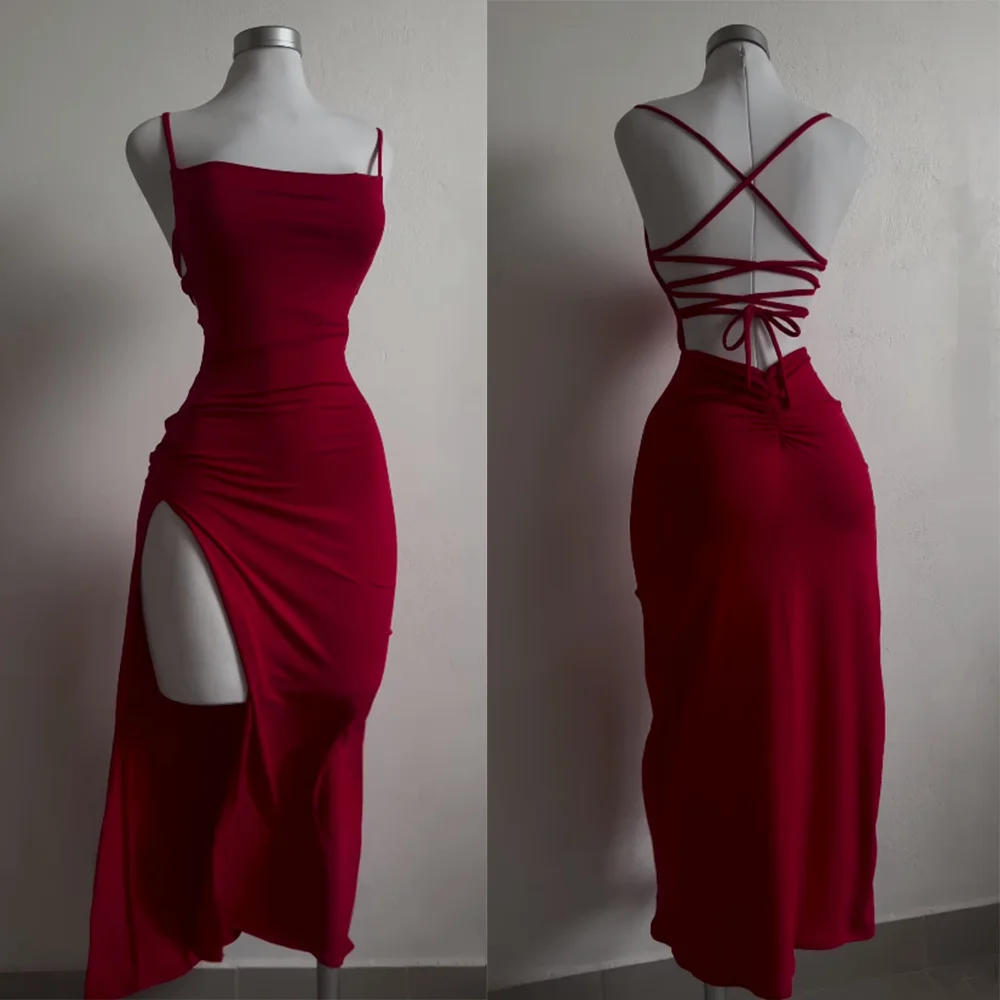 Langes Rückenfreies Damenkleid Mit Schnürung Und Schlitz, Figurbetont Langes Rückenfreies Damenkleid Mit Schnürung Und Schlitz, Figurbetont – Bild 2