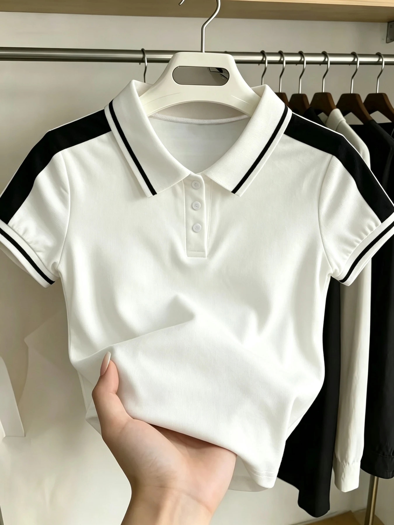 Women’s Y2K Slim Fit Polo Shirt,Contrast-Color Shoulder Panels, Basic Retro Preppy Sport Casual Cropped Streetwear Top Women’s Y2K Slim Fit Polo Shirt,Contrast-Color Shoulder Panels, Basic Retro Preppy Sport Casual Cropped Streetwear Top - Image 8