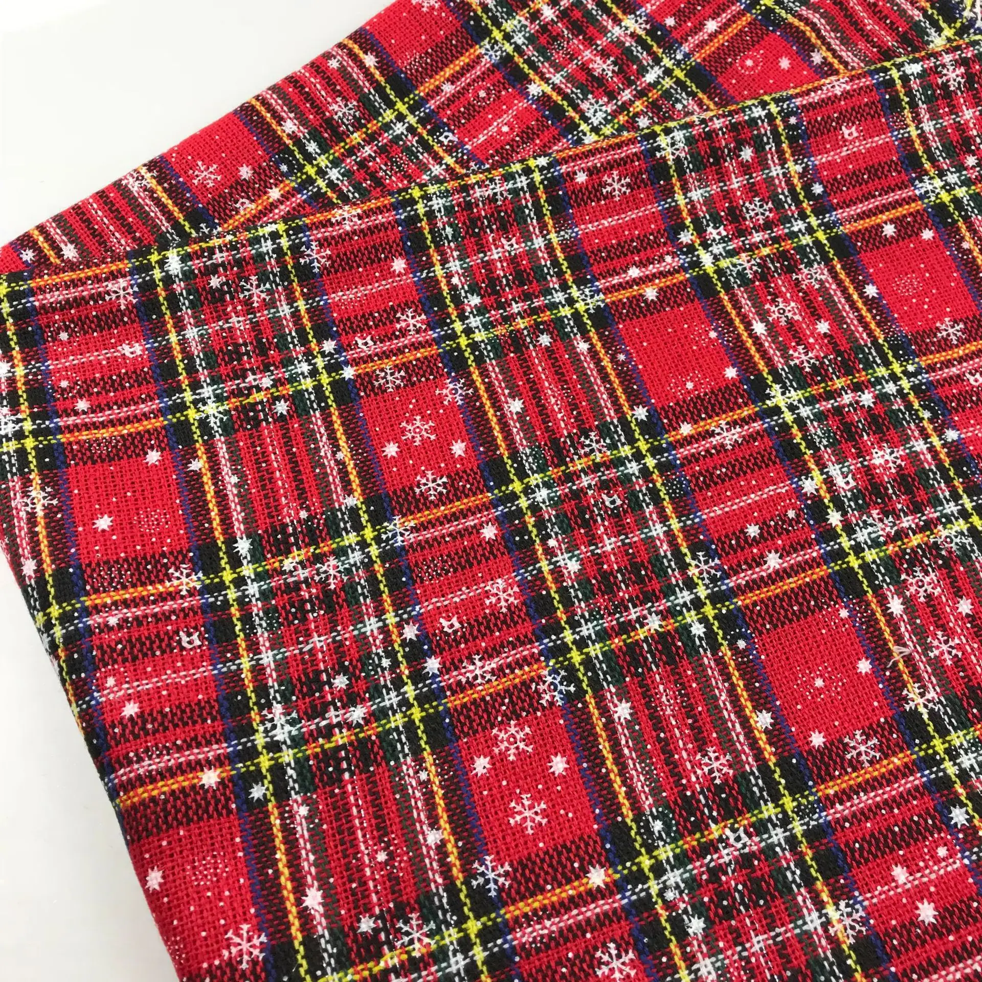 50X50Cm Christmas Fabric Snowflake Printing Plaid Fabric For Christmas Decoration Diy Handmade Sewing Christmas Gift Pillow Doll 50X50Cm Christmas Fabric Snowflake Printing Plaid Fabric For Christmas Decoration Diy Handmade Sewing Christmas Gift Pillow Doll - Image 6