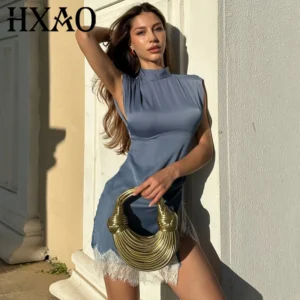 HXAO Satin-Minikleid mit Rüschen und Spitze in Staubblau, ärmellos