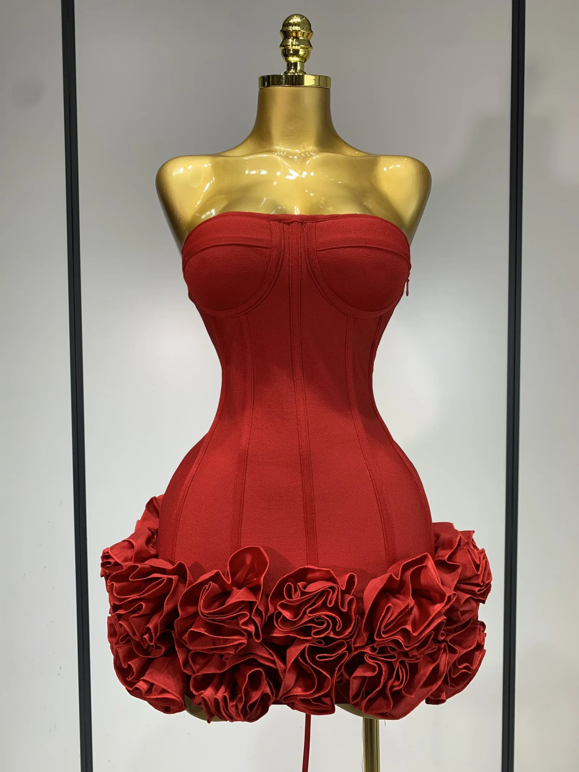 Frauen Sexy Trägerloses Rückenfreies Blumen Verziertes Mini Verbandkleid Bodycon Promi Party Cocktail Abend Party Club Kleider Frauen Sexy Trägerloses Rückenfreies Blumen Verziertes Mini Verbandkleid Bodycon Promi Party Cocktail Abend Party Club Kleider