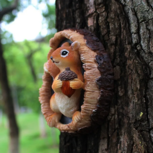 Neues Eichhörnchen-Baumhängedekor, niedliche Tierfigur aus Kunstharz, Dekoration für Garten, Hof und Balkon im Freien, hängendes Landschaftsdekor.