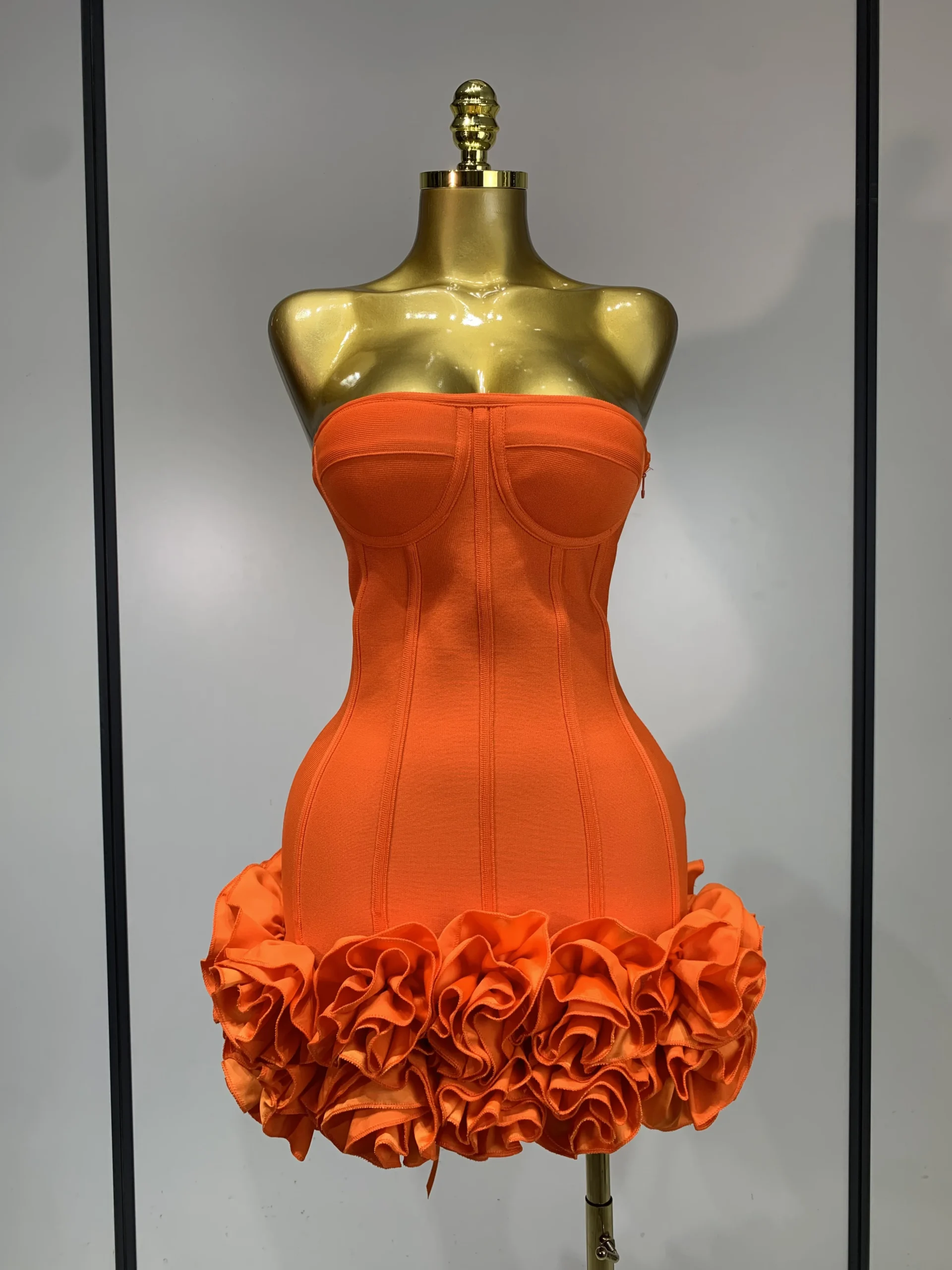 Frauen Sexy Trägerloses Rückenfreies Blumen Verziertes Mini Verbandkleid Bodycon Promi Party Cocktail Abend Party Club Kleider Frauen Sexy Trägerloses Rückenfreies Blumen Verziertes Mini Verbandkleid Bodycon Promi Party Cocktail Abend Party Club Kleider – Bild 9