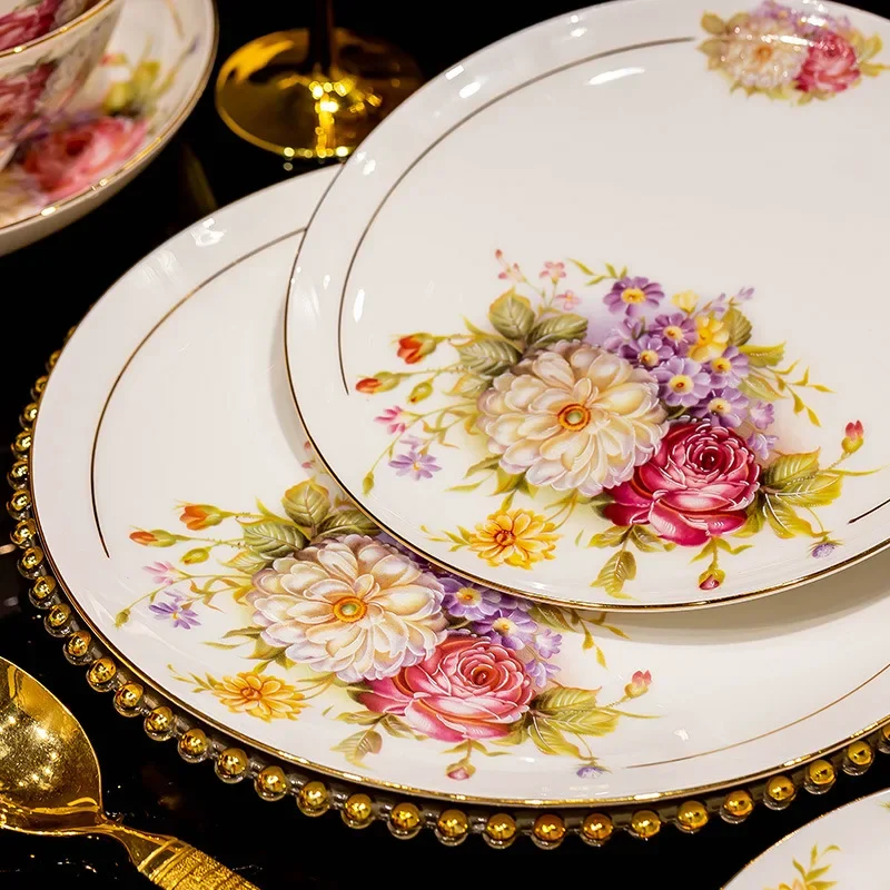 60-Teiliges Europäisches Geschirrset Luxuriöses Bone China Tafelservice Schüssel Löffel Teller Set Küchenutensilien Dinner-Set 60-Teiliges Europäisches Geschirrset Luxuriöses Bone China Tafelservice Schüssel Löffel Teller Set Küchenutensilien Dinner-Set - Image 3